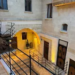 Colina Stone House Hotel *