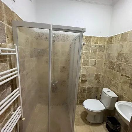 Colina Stone House Hotel *