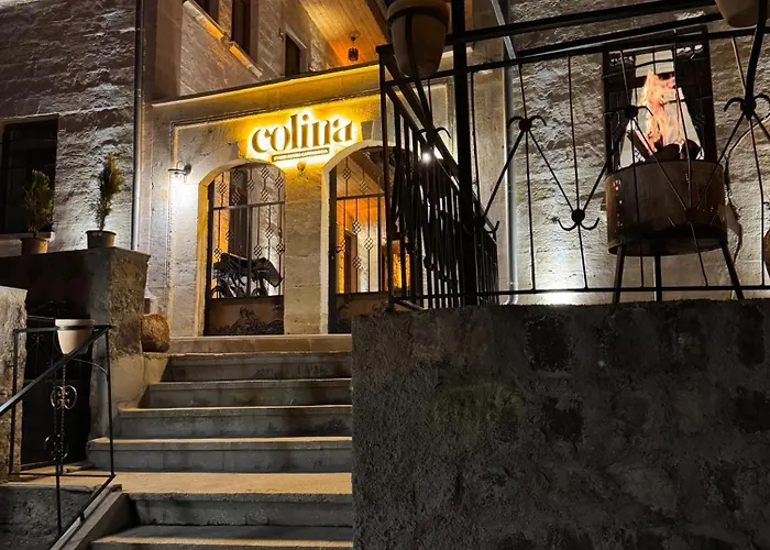 Colina Stone House Hotel *