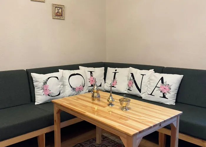 Colina Stone House *