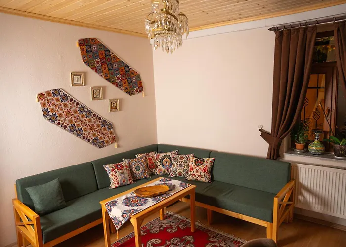 Colina Stone House Hotel *