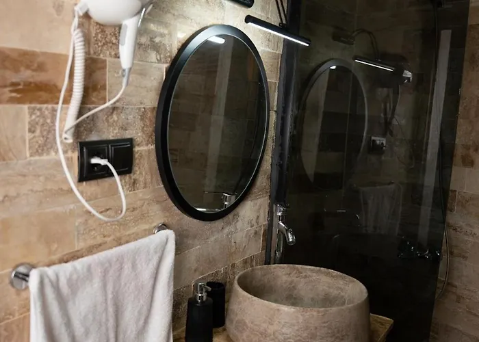 Colina Stone House Hotel